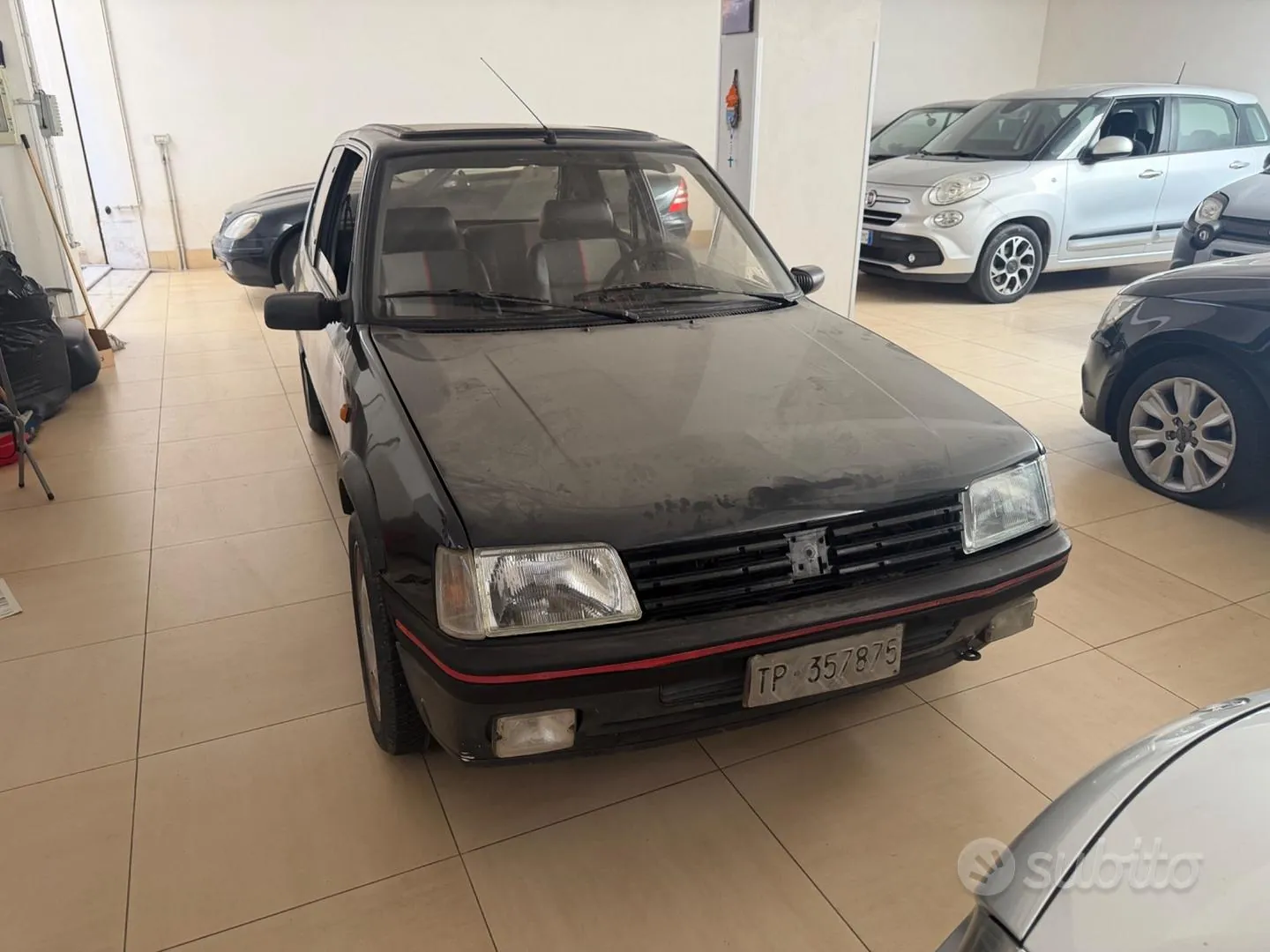 Peugeot 205 1990 photo 2