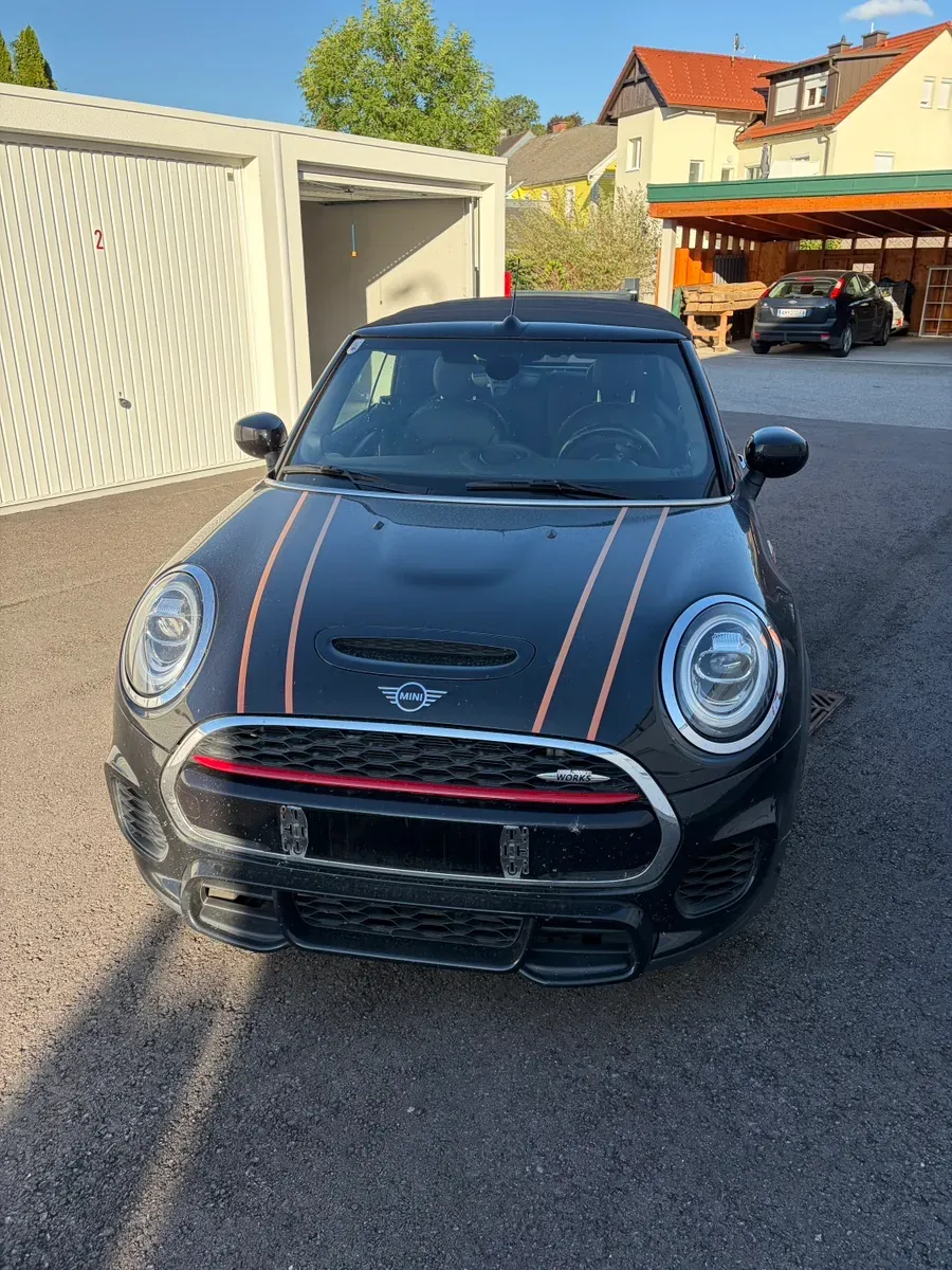 Mini Cabrio 2019 photo 2