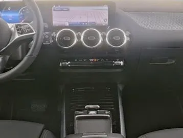 Mercedes-Benz B-Class 2025 photo 3
