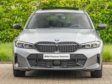BMW 3 Series 2023 photo 2