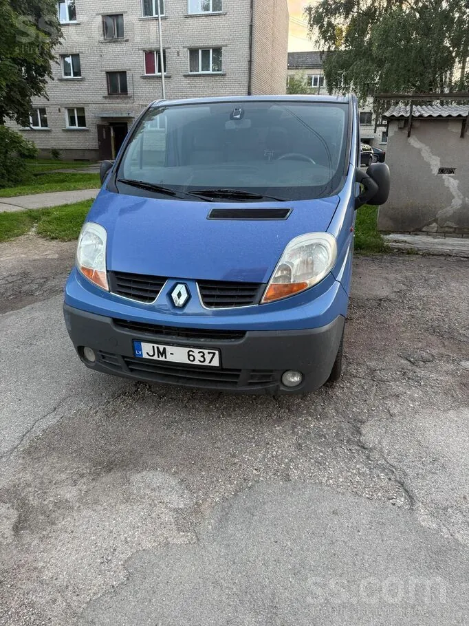 Renault Trafic 2006 photo 2