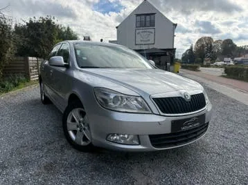 Skoda Octavia 2011 photo 2