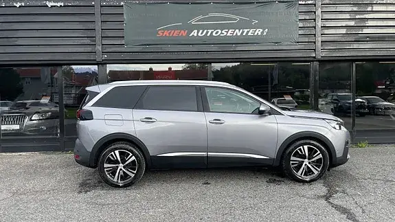 Peugeot 5008 2018 photo 3