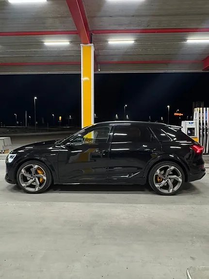 Audi E-Tron S 2021 photo 4