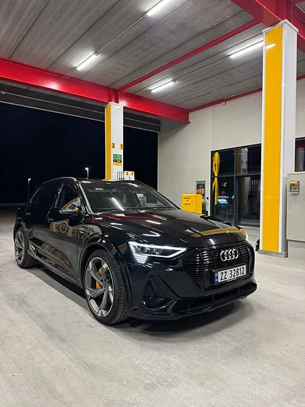 Audi E-Tron S 2021 photo 3