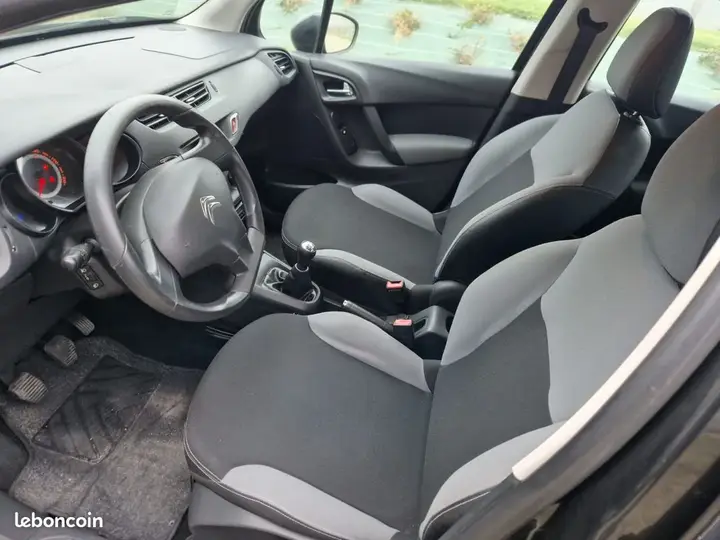 Citroen C3 2010 photo 2