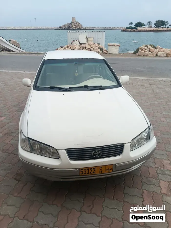 Toyota Camry 2000 photo 2
