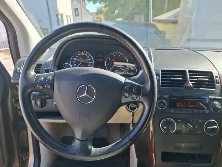 Mercedes-Benz A-Class 2006 photo 3