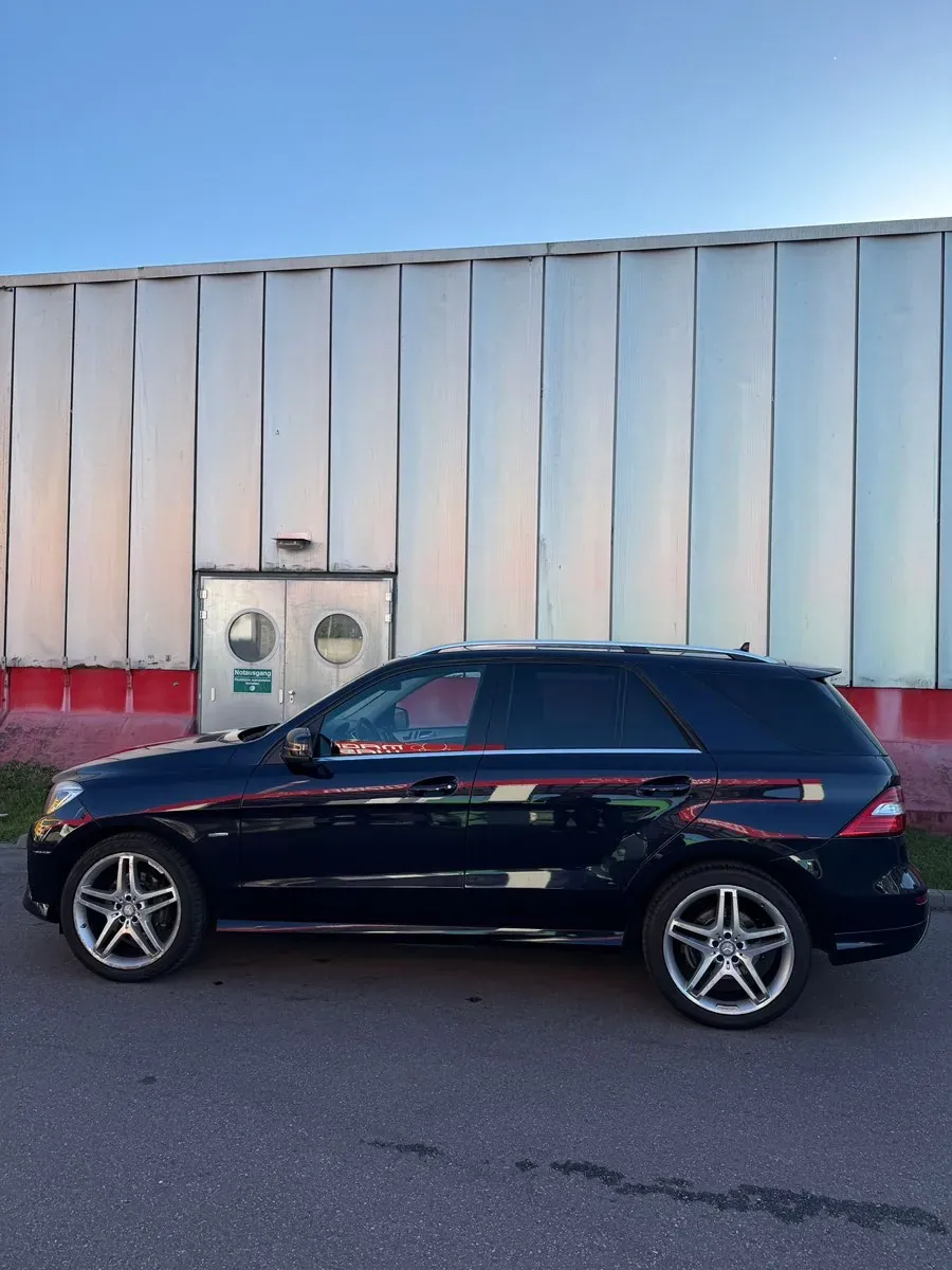 Mercedes-Benz M-Class