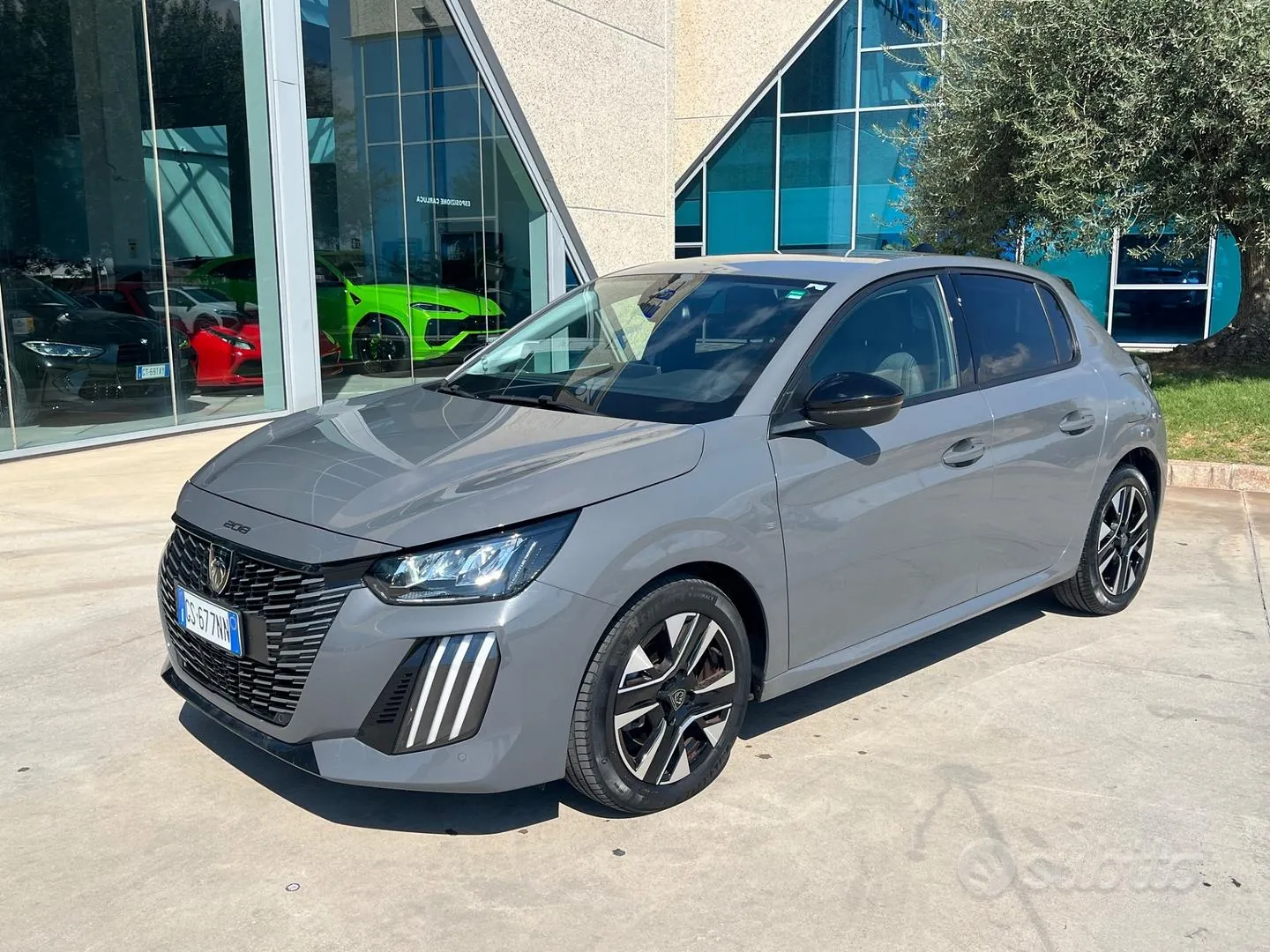 Peugeot 208