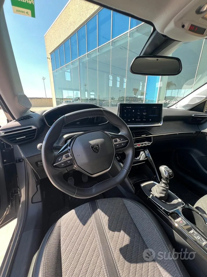 Peugeot 208 2024 photo 5
