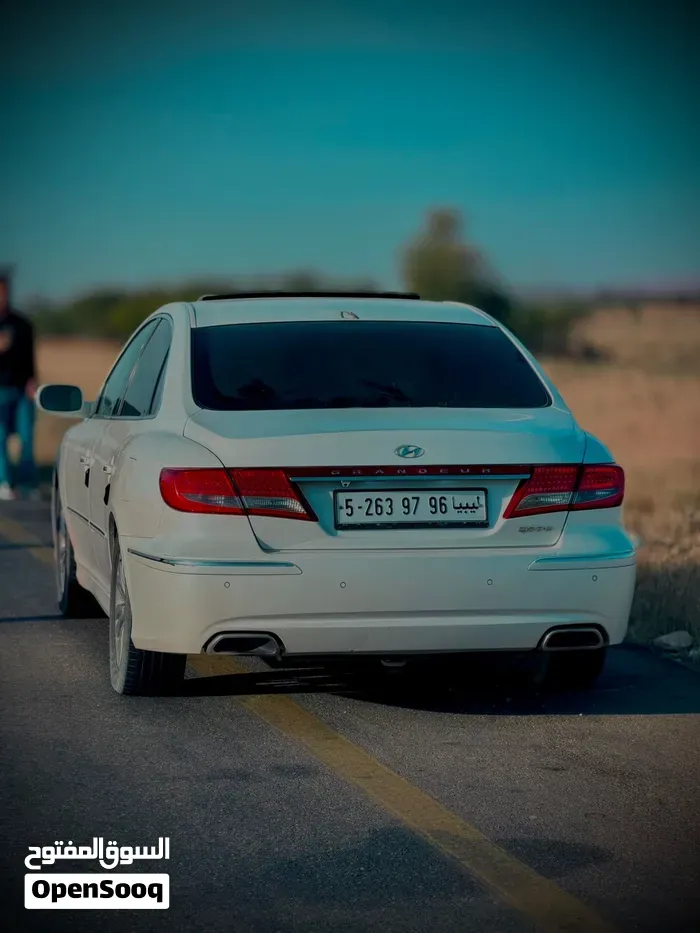 Hyundai Azera 2010 photo 3