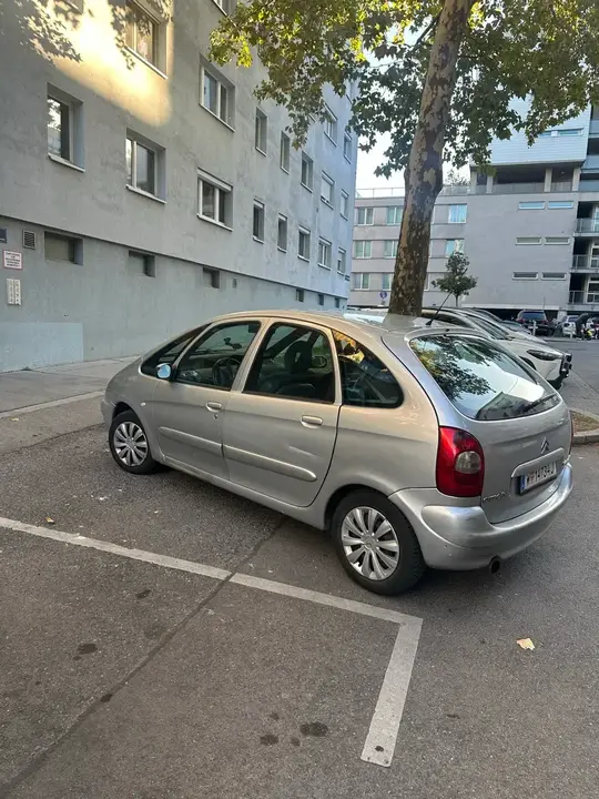 Citroen Xsara Picasso 2003 photo 2