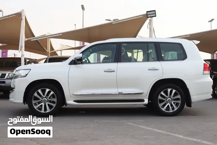 Toyota Land Cruiser 2019 photo 4