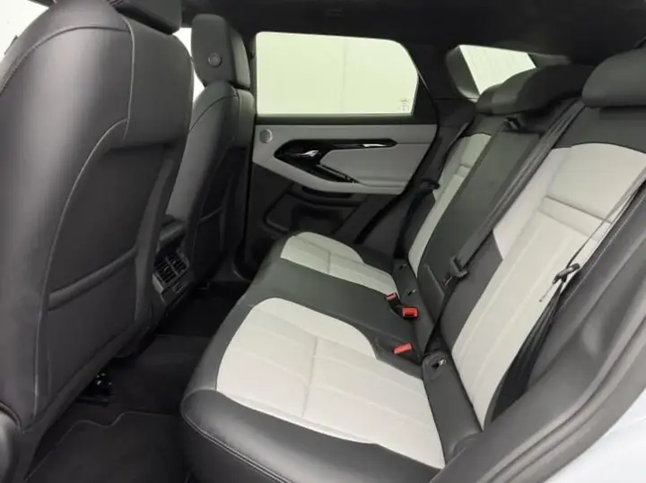 Land Rover Range Rover Evoque 2025 photo 5