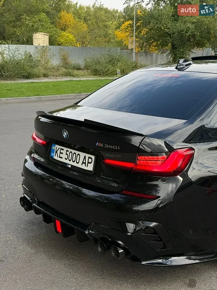 BMW 3 Series 2020 photo 3