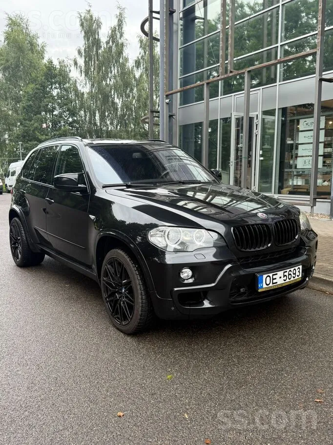 BMW X5 2009 photo 2