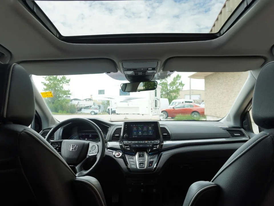 Honda Odyssey 2022 photo 3