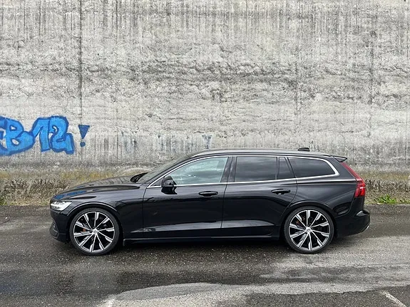 Volvo V60 2020 photo 2