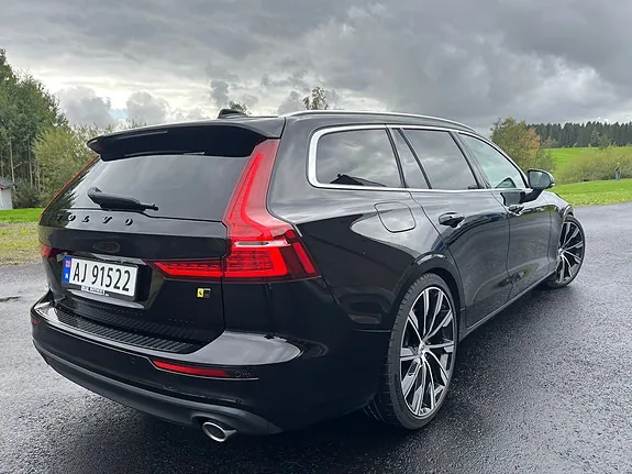 Volvo V60 2020 photo 4