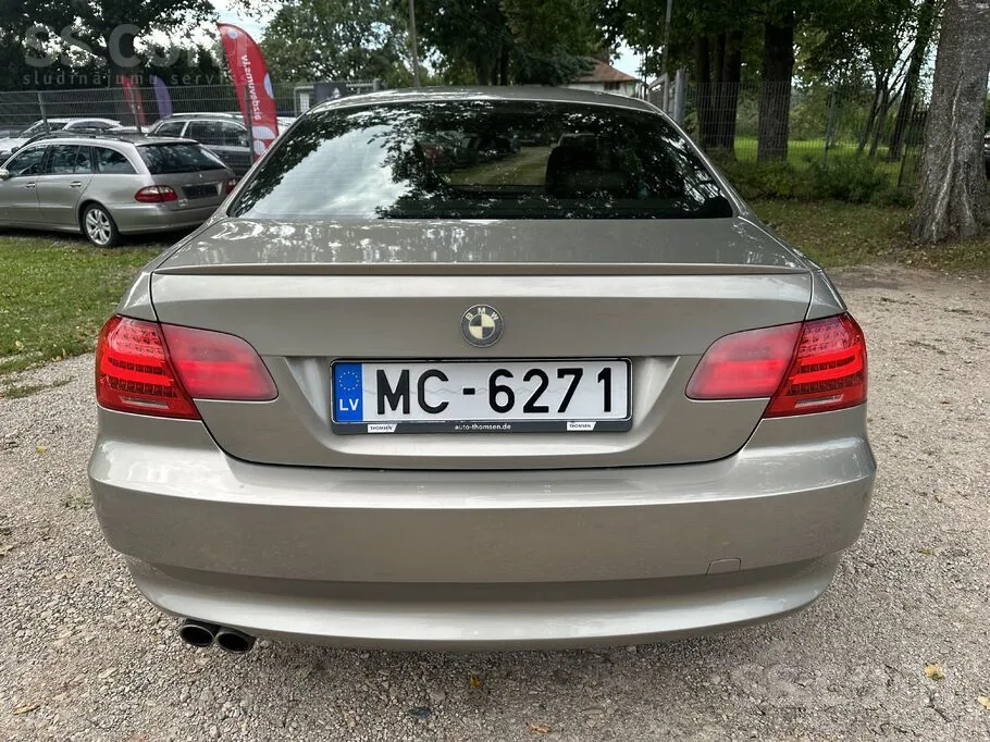 BMW 325 2007 photo 4
