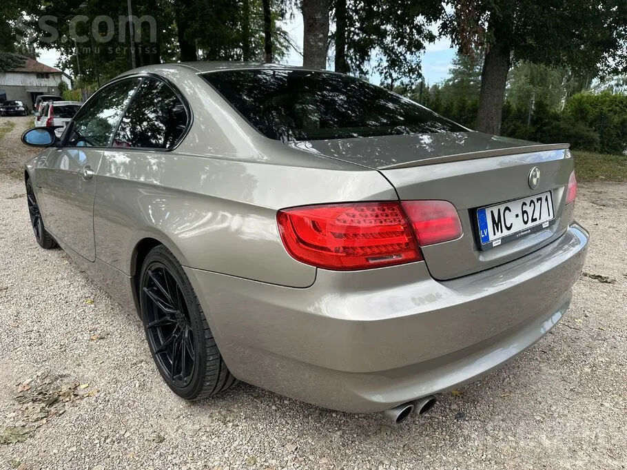 BMW 325