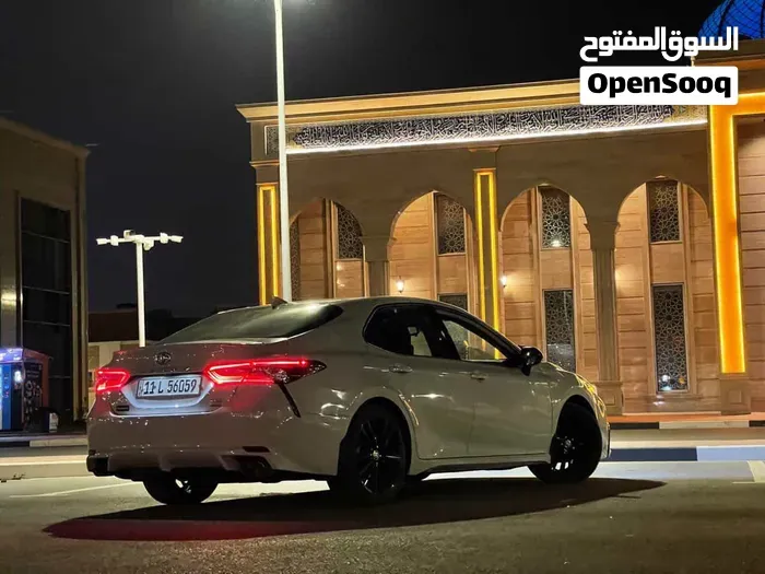 Toyota Camry 2022 photo 2