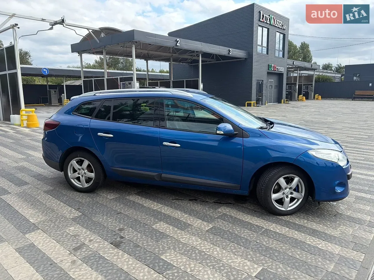 Renault Megane 2010 photo 3