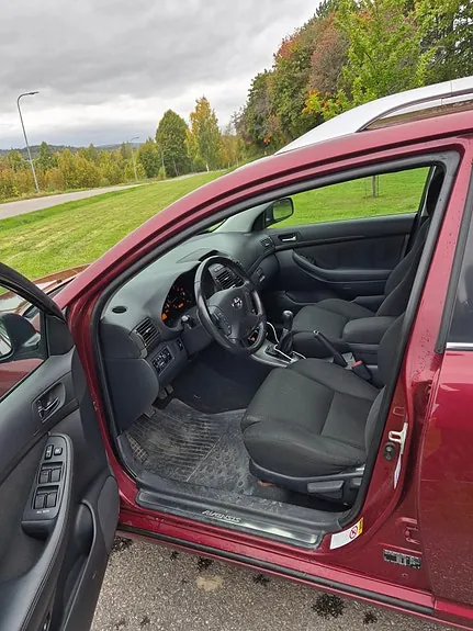 Toyota Avensis 2005 photo 5