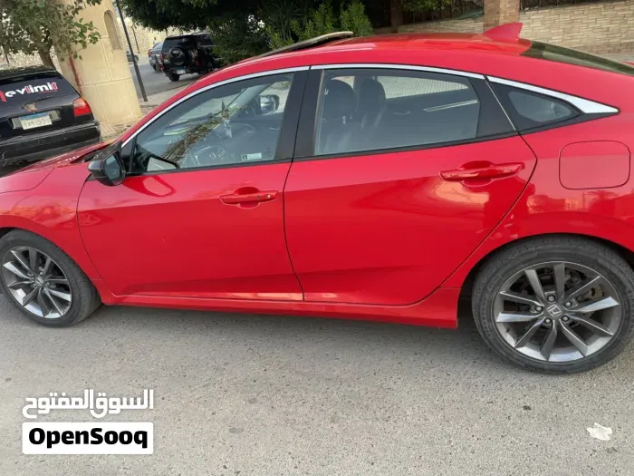 Honda Civic 2020 photo 2
