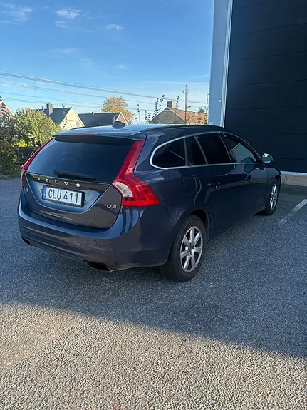 Volvo V60 2015 photo 4