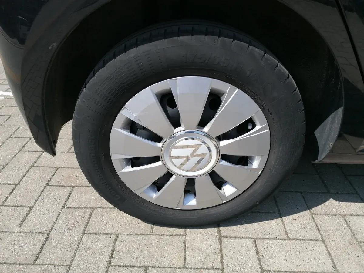 Volkswagen Up 2020 photo 3