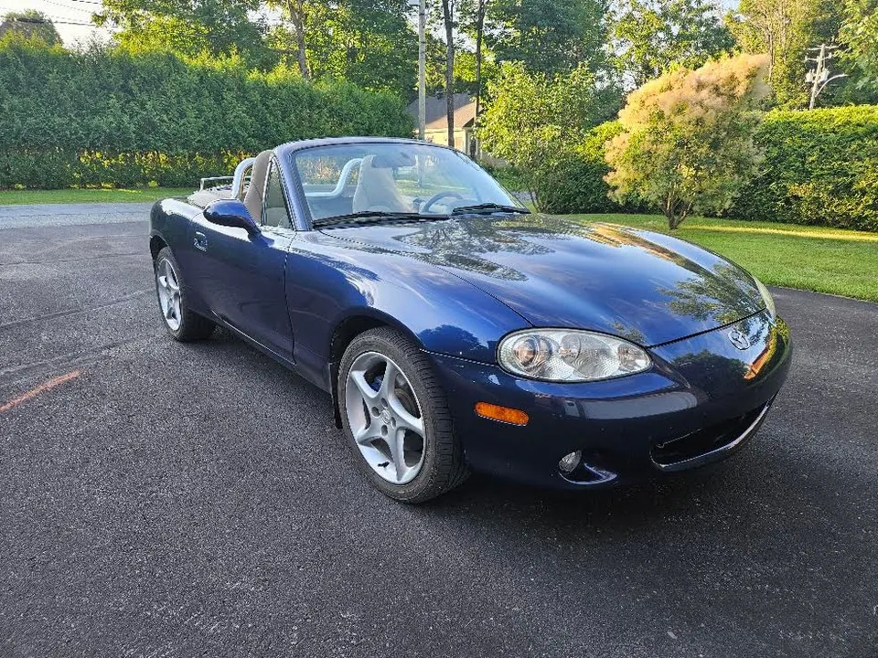 Mazda Mx-5 Miata 2003 photo 2