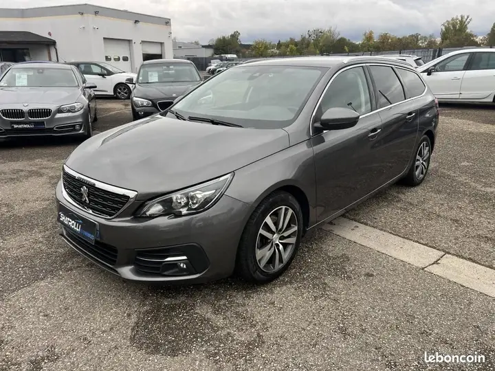 Peugeot 308 2019 photo 5