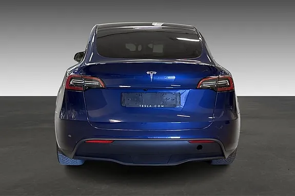 Tesla Model Y 2023 photo 5