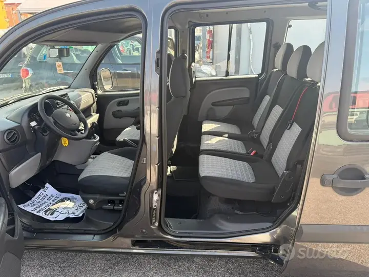 Fiat Doblo 2009 photo 4