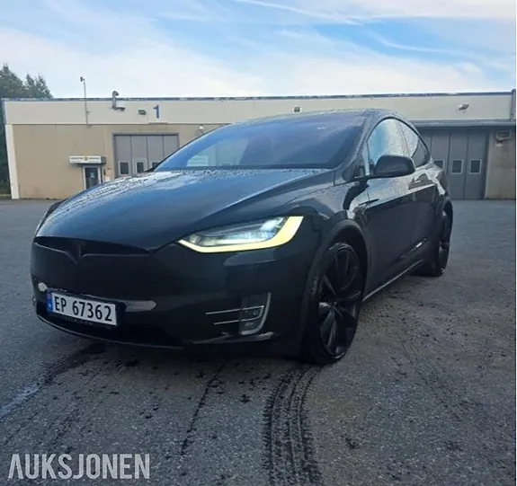 Tesla Model X