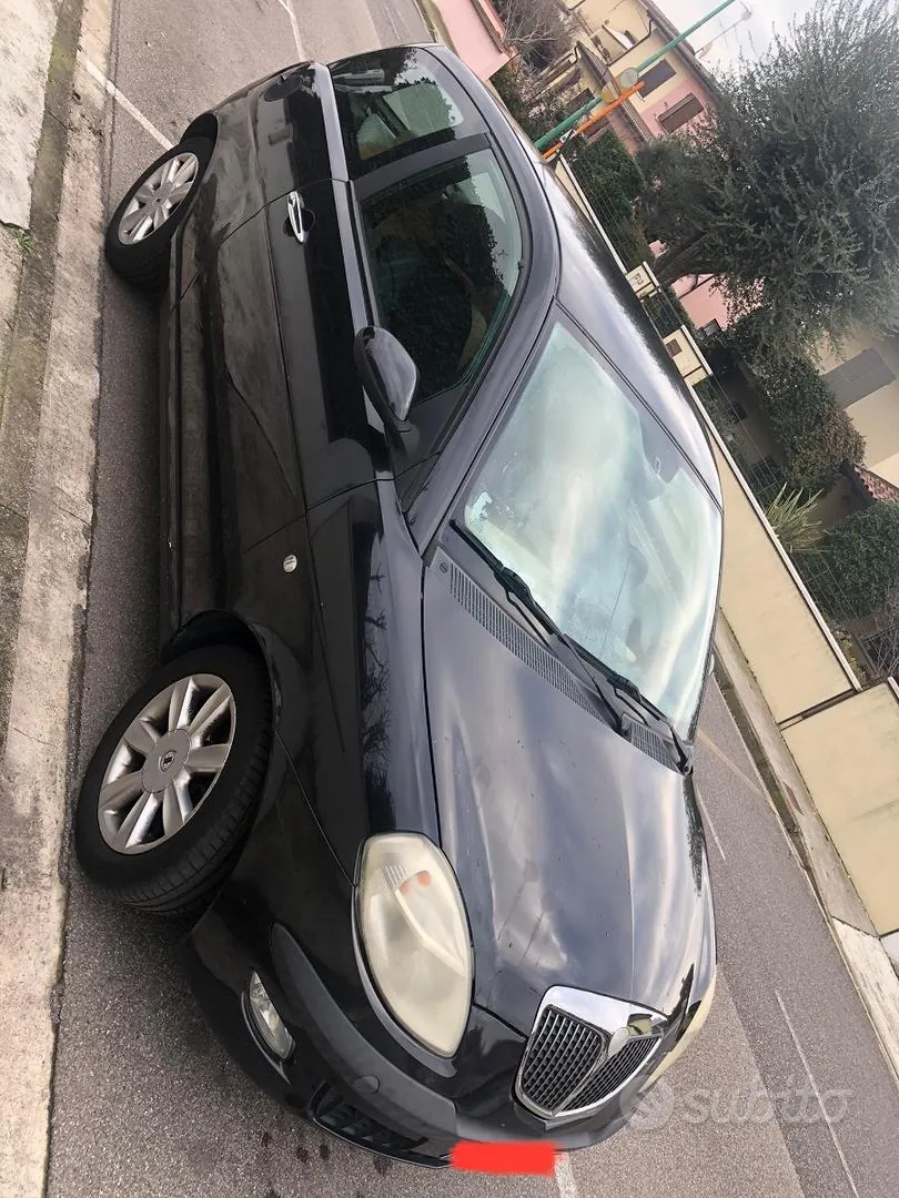 Lancia Y 2005 photo 2