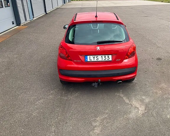 Peugeot 207 2008 photo 3