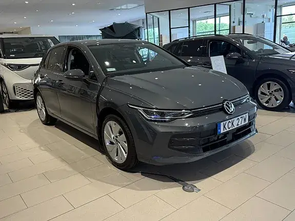 Volkswagen Golf I 2026 photo 3
