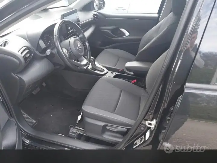 Toyota Yaris 2022 photo 5