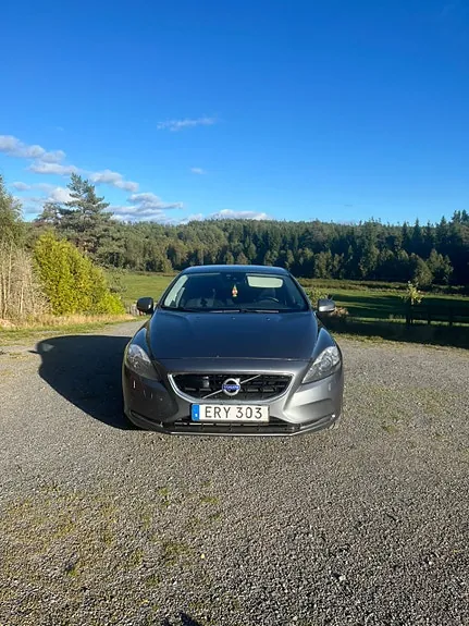 Volvo V40 2015 photo 2