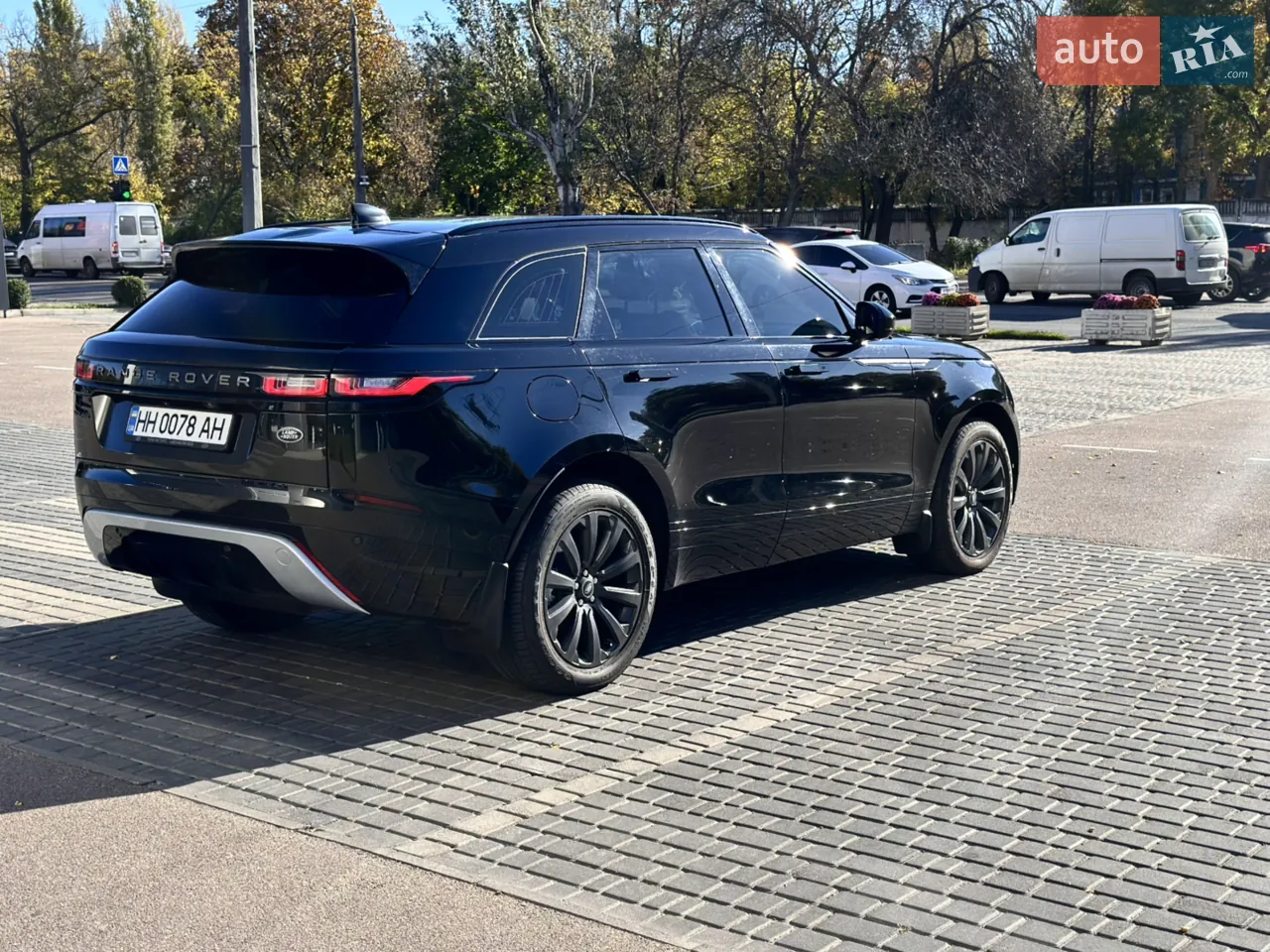 Land Rover Range Rover Velar 2023 photo 5