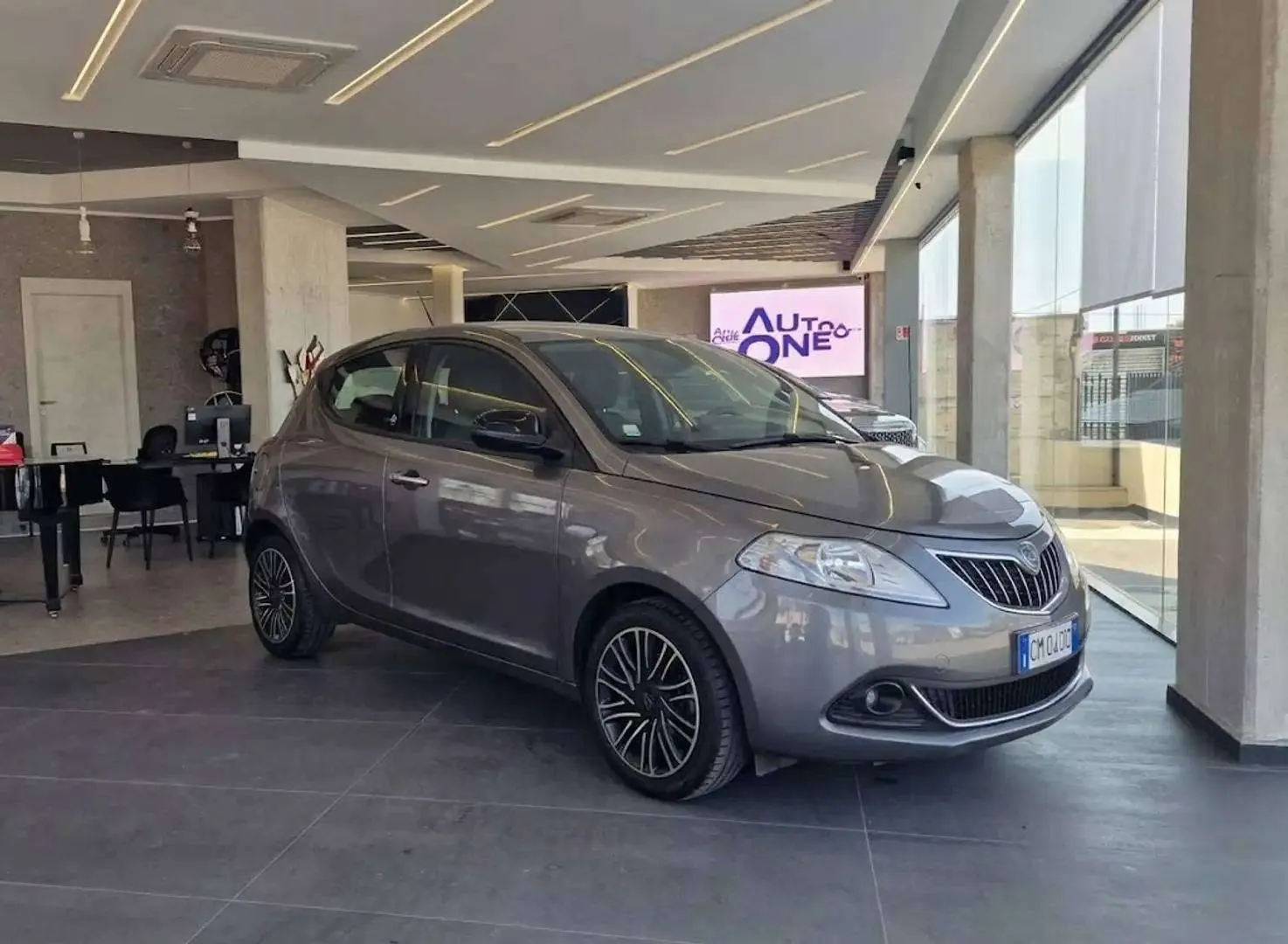Lancia Ypsilon 2022 photo 2