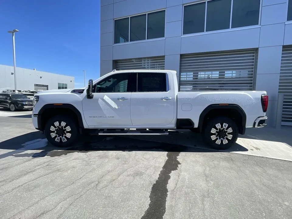 GMC Sierra 3500Hd 2026 photo 5