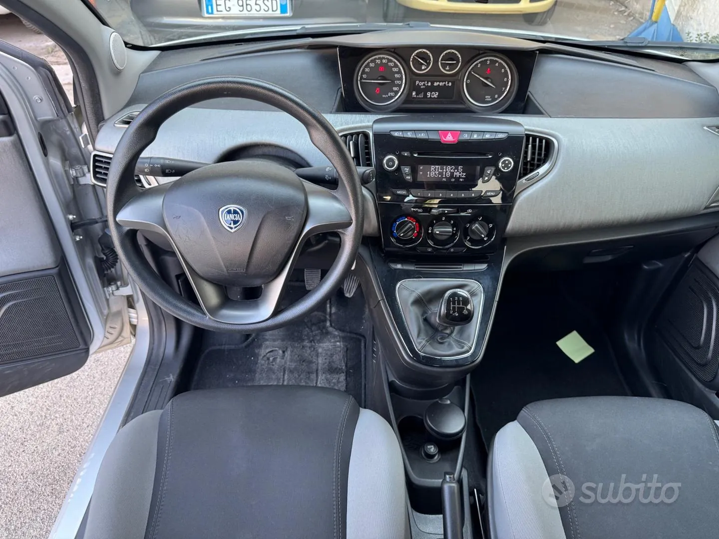 Lancia Ypsilon 2015 photo 5
