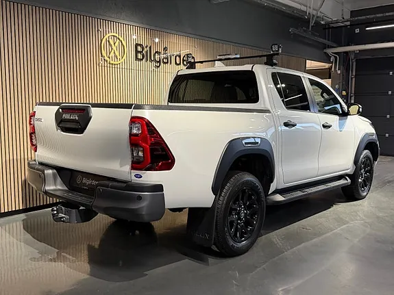 Toyota Hilux 2025 photo 3
