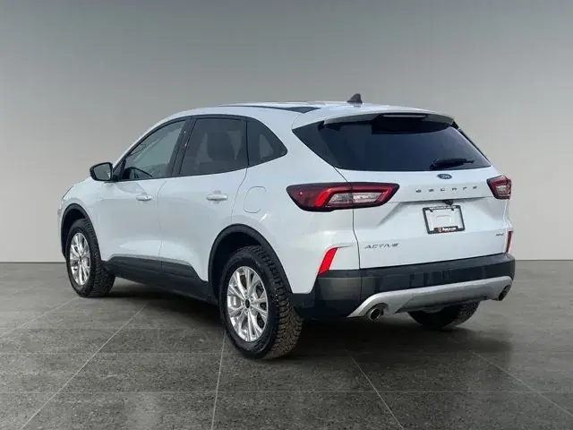 Ford Escape 2025 photo 4