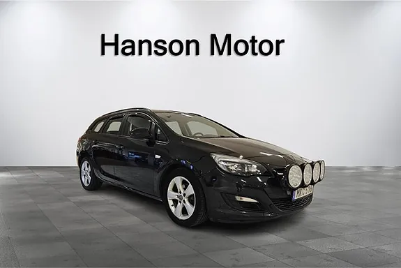 Opel Astra 2014 photo 2