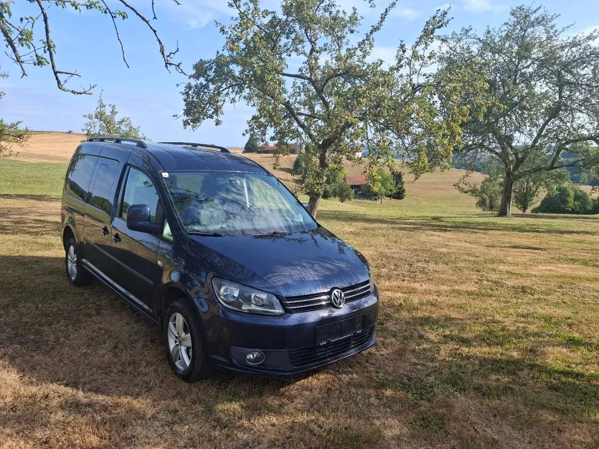 Volkswagen Caddy 2012 photo 2